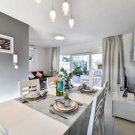 Sukošan Deluxe Triplex Anteaヴィラ エクステリア 写真