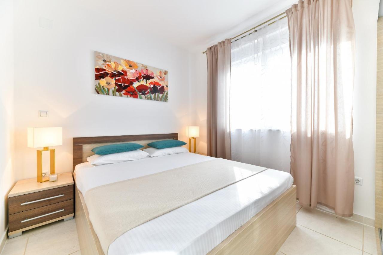 Sukošan Deluxe Triplex Anteaヴィラ エクステリア 写真