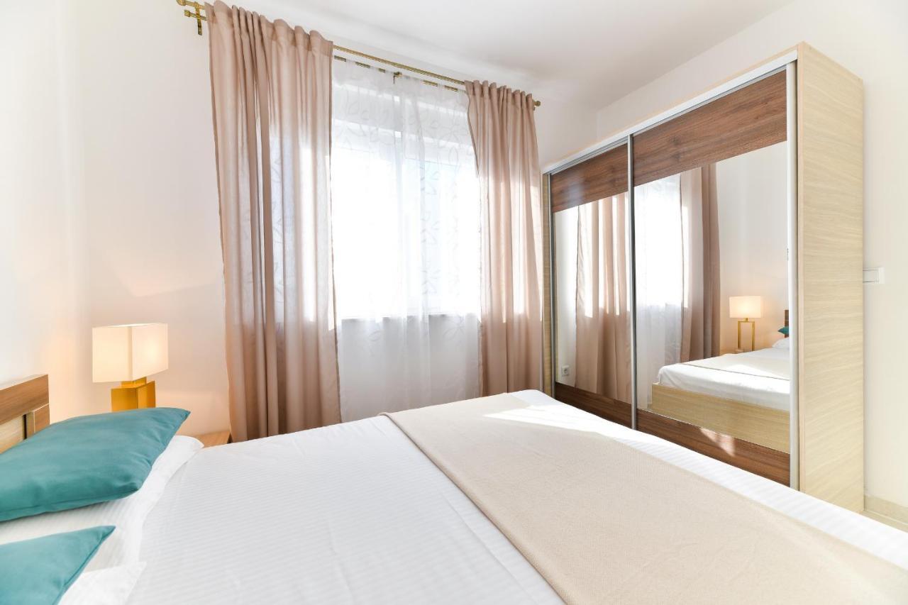 Sukošan Deluxe Triplex Anteaヴィラ エクステリア 写真