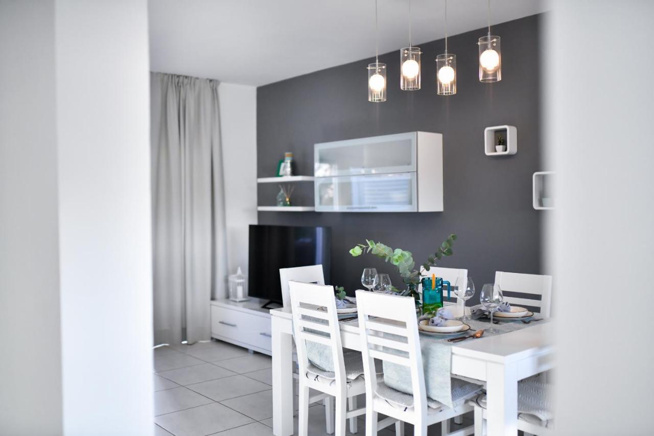 Sukošan Deluxe Triplex Anteaヴィラ エクステリア 写真